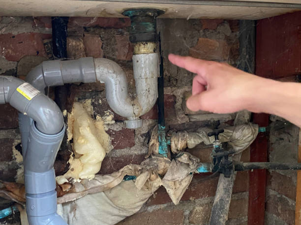Best 24/7 water damage repair  in Village Green Green Ridge, PA